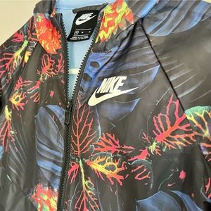 Nike Girls Windrunner Jacket Hooded Floral Front Zip Lightweight Water Repellant